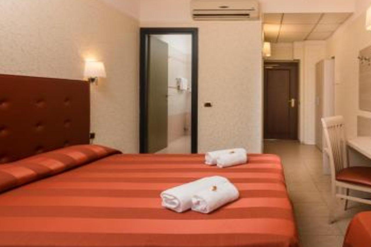 רומא Hotel Villa Rosa מראה חיצוני תמונה