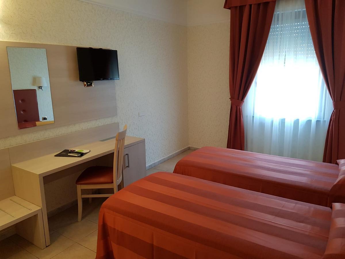 רומא Hotel Villa Rosa מראה חיצוני תמונה