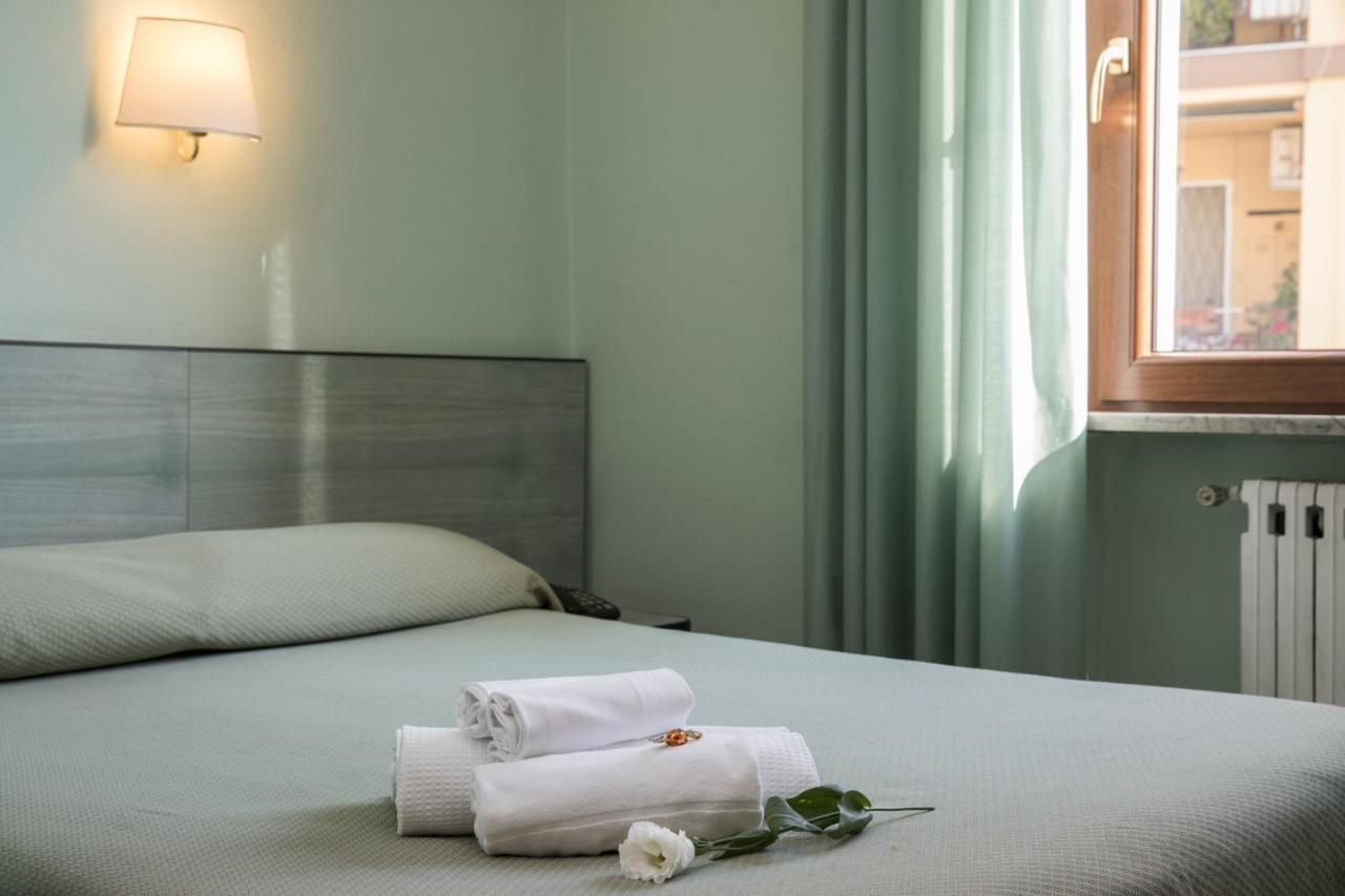 רומא Hotel Villa Rosa מראה חיצוני תמונה